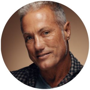 Dr Stéphane Résimont | Médecin fonctionnel, spécialisé en hormonologie et en médecine anti- âge. Formateur en hormonologie fonctionnelle. Co-auteur du livre « Pleine santé ».