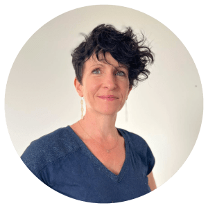 Guénaëlle Abéguilé | co-créatice de DFM formations, experte en Hormonologie Fonctionnelle, auteur du livre "Troubles Hormononaux, reprenez le pouvoir !"